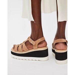 🎉LAST CHANCE🎉 FREE PEOPLE Mykonos Suede Fisherman Flatform Wedges / Vachetta